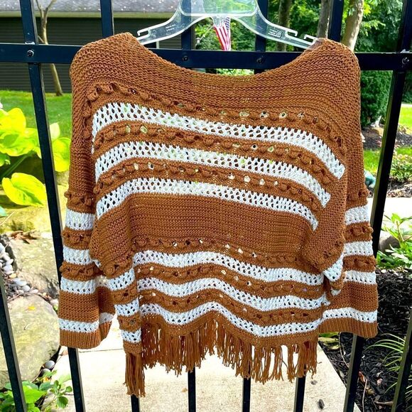 LOU & GREY for LOFT Fringestitch Cropped  Crochet top - Picture 2 of 3